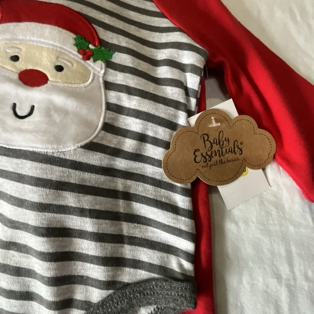Baby Essentials Santa 4‎ Piece Set - Size 9 Months